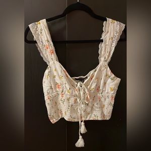 Floral lace crop top